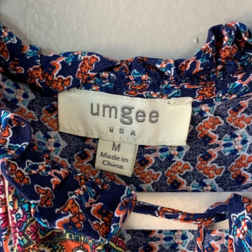 UMGEE navy floral paisley‎ split vneck w tie boho mini dress. Size M